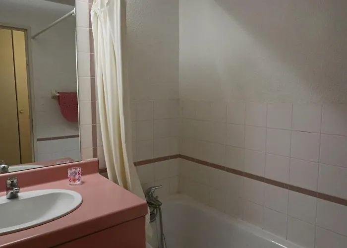 Appartement 2⭐ Avec Piscine Et Parking A Sete - Fr-1-472A-147 דירה *